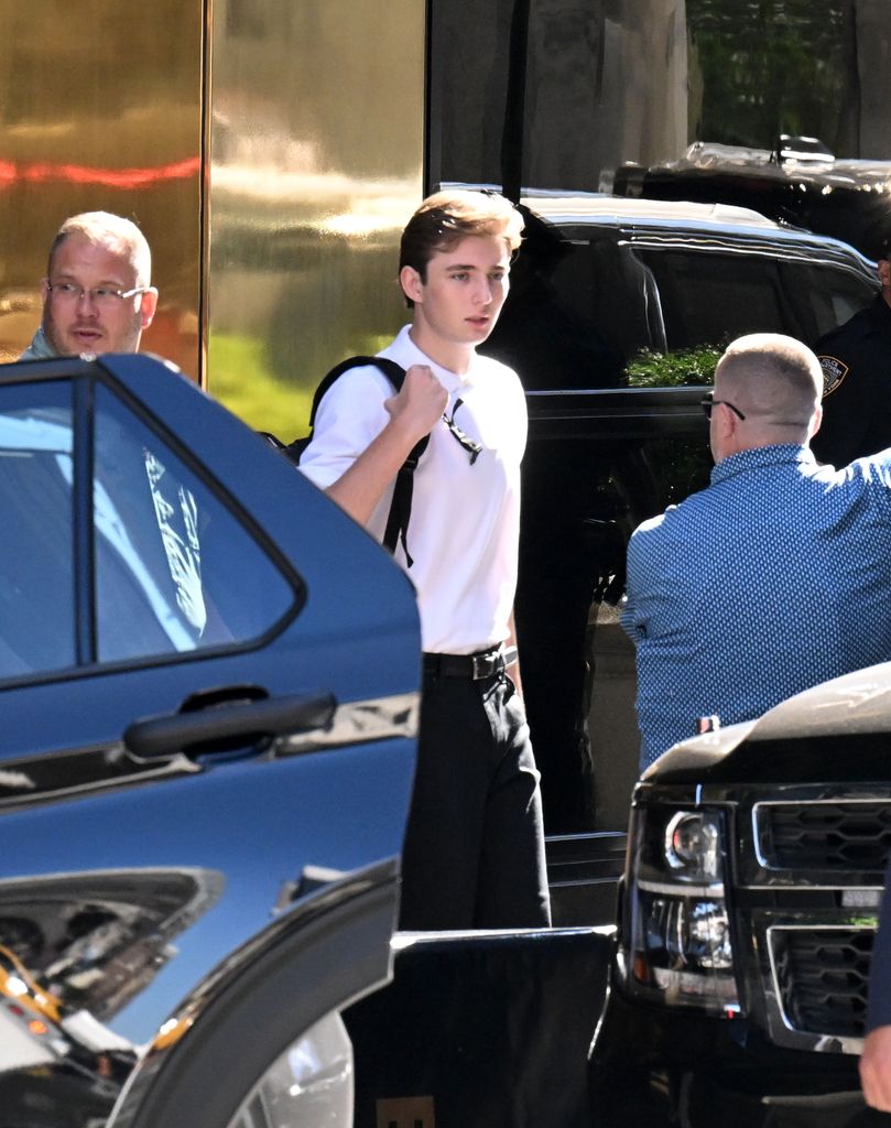 Barron dirigiéndose a la universidad a inicios de septiembre