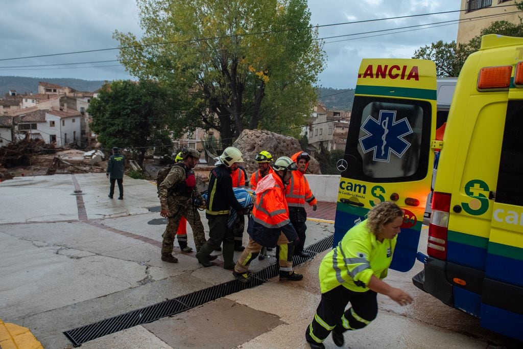 LETUR, ALBACETE, CASTILE-LA MANC, SPAIN - OCTOBER 29: Several emergency services help in the rescue work, on 29 October, 2024 in Letur, Albacete, Castilla-La Mancha, Spain. The old town of Letur, in the Sierra de Segura, has borne the brunt, with the stream overflowing and its streets turning into a torrent, where the water has swept away everything in its path. Around 30 people have been trapped in their homes in the center of Letur, in the vicinity of the Plaza del Ayuntamiento, by the flood. Five more people remain in a restaurant and another one has asked for help from the place La Cascada, near the town. (Photo By Victor Fernandez/Europa Press via Getty Images)