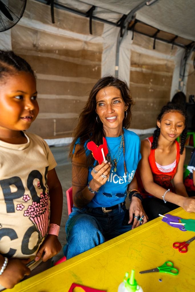 Sara Carbonero visita el Darién con UNICEF