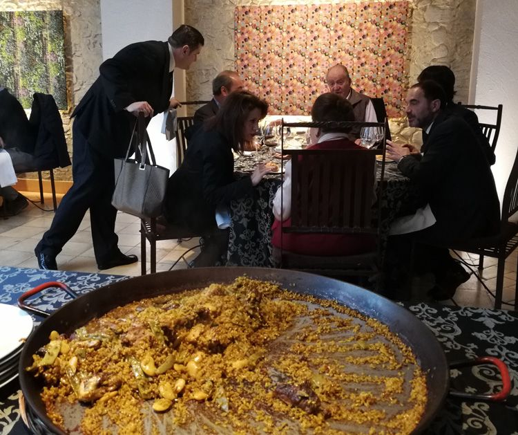 La paella ‘madrileña’ de don Juan Carlos y la infanta Margarita