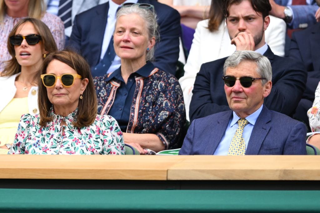 Carole Middleton y Michael Middleton viendo el partido de Djokovic y Fearnley