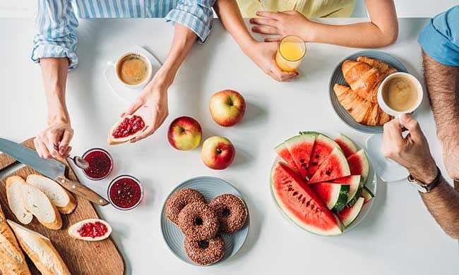 desayuno en familia