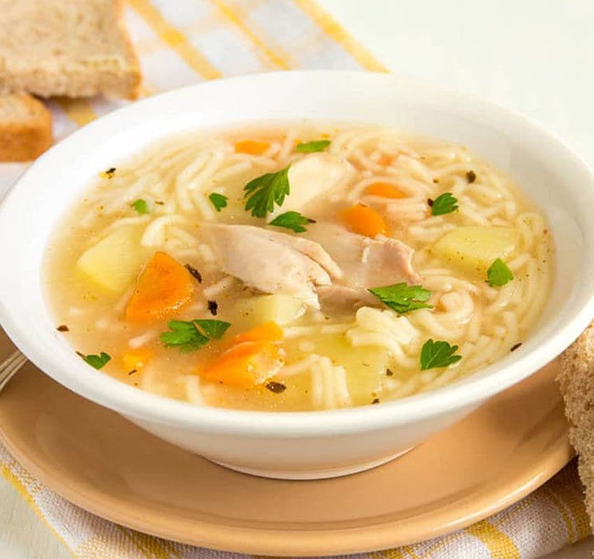 sopa pollo