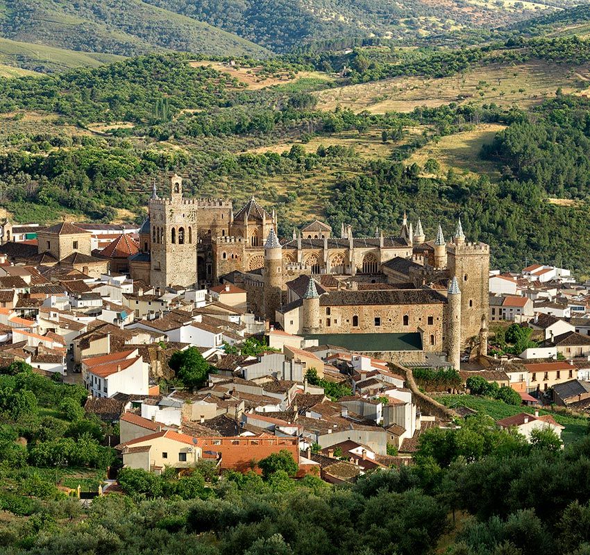 Panorámica de Guadalupe y el Real Monasterio, Cáceres