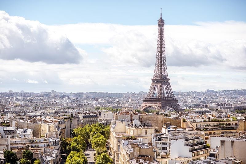 paris AdobeStock_169570587