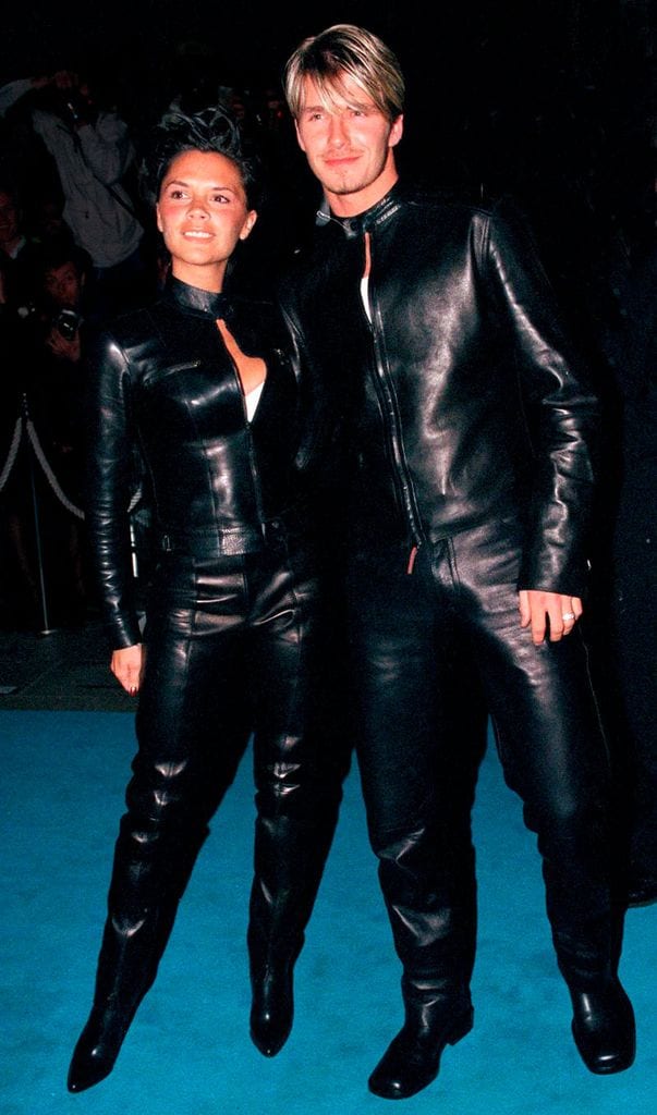 Victoria y David Beckham en 1999