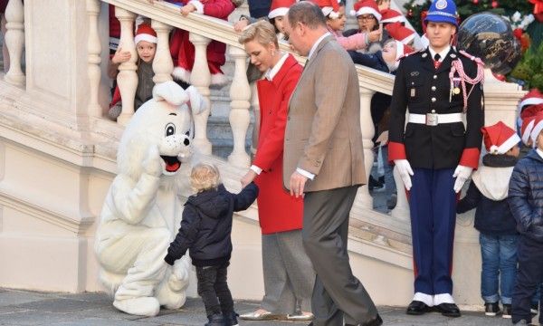 ¿Por qué la princesa Gabriella vuelve a 'abandonar' a su hermano, el príncipe Jacques, en un evento público?