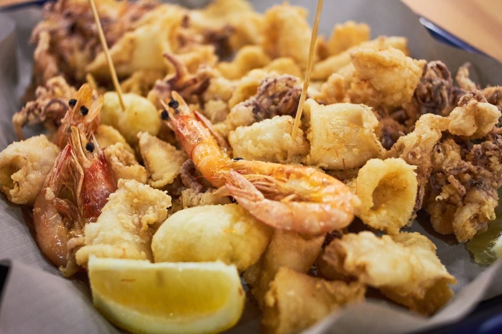 Fritura de pescado y gambas