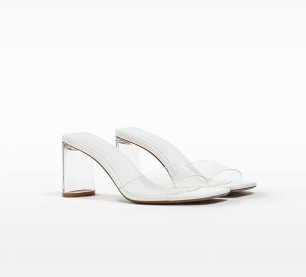 Sandalias transparentes de Bershka