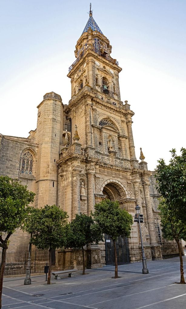 HOLA4117 BODA VICTORIA DE HOHENLOHE, DUQUESA DE MEDINACELI