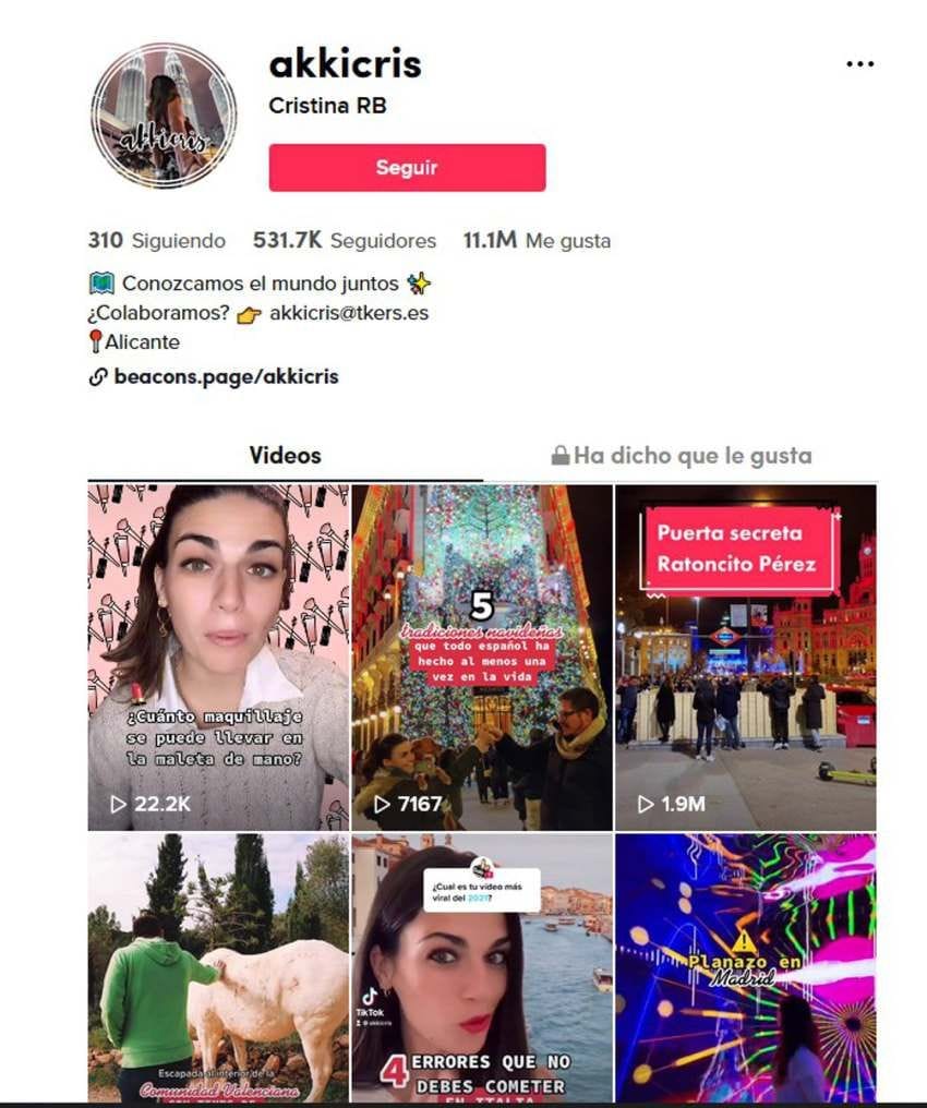 Cuenta de TikTok de @akkicris con vídeos de viajes.