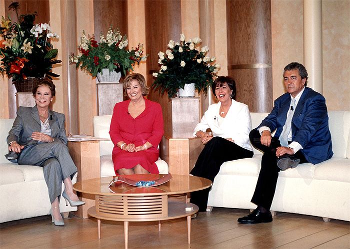 María Teresa Campos con Lina Morgan, Concha Velasco y Paco Valladares en Día a Día