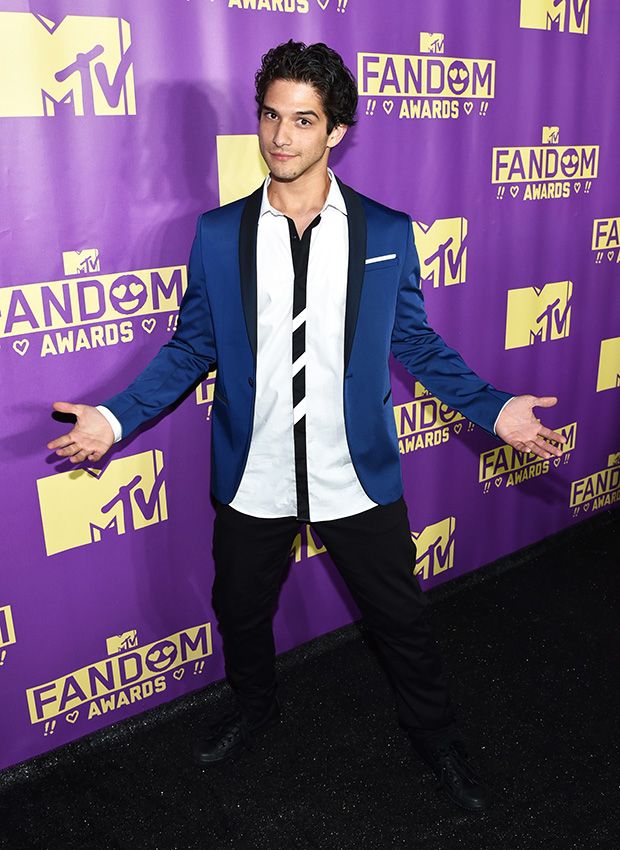 looks tyler posey4