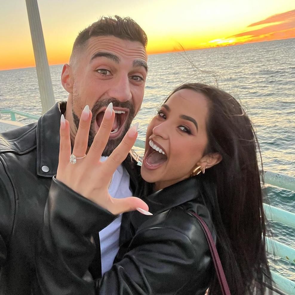 Becky G y Sebastian Lletget