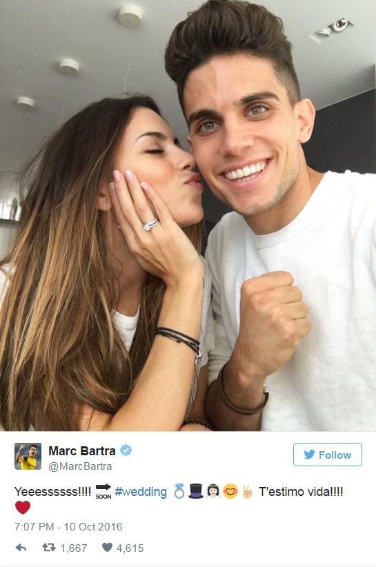 El futbolista y Melissa han anunciado a sus seguidores que se casan tras dos años juntos y una hija en común
