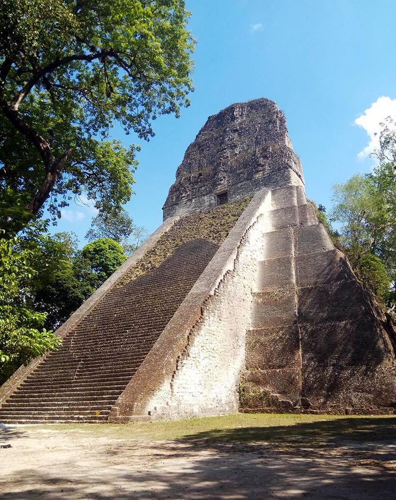 tikal-piramides-2