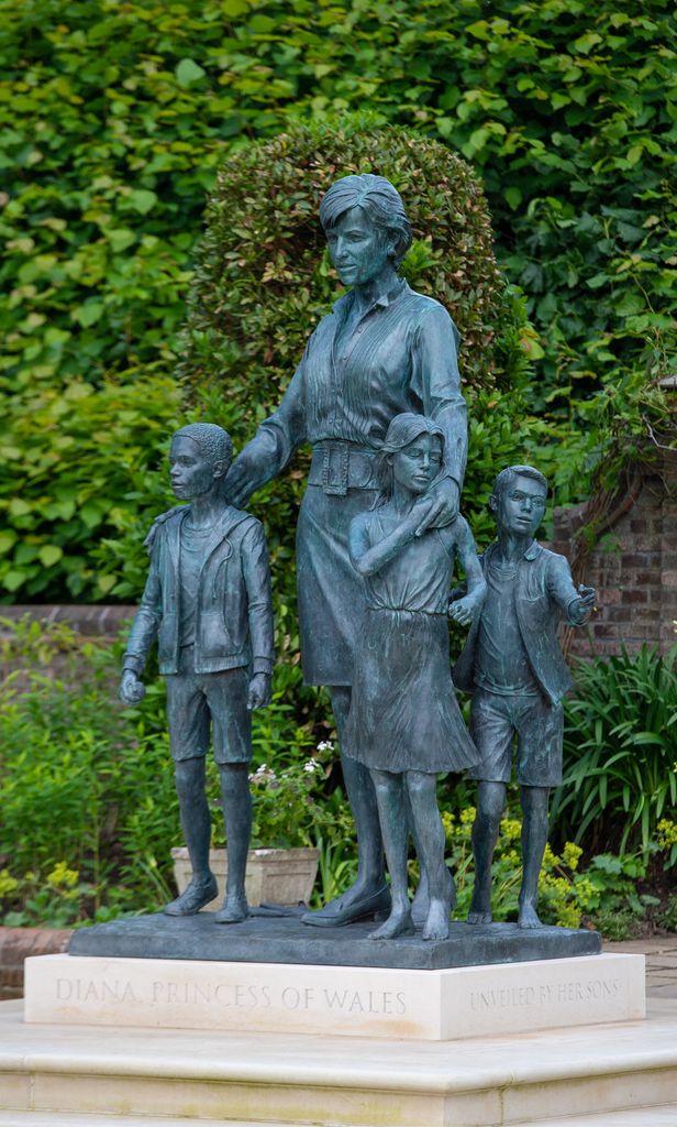 The statue aims to reflect the warmth, elegance and energy of the late Princess of Wales