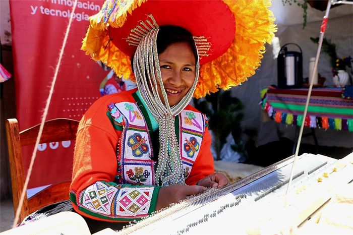 Una mujer peruana