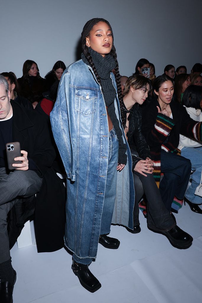 willow-smith-desfile-acne-studios