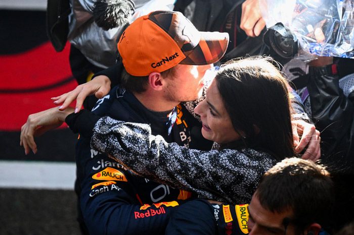 Max Verstappen y Kelly Piquet