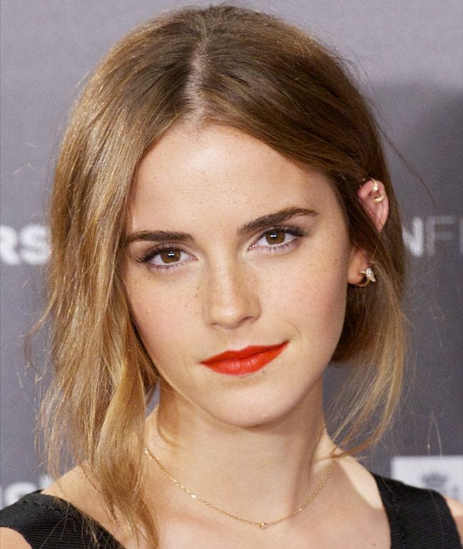 Emma Watson le da un toque más rockero
