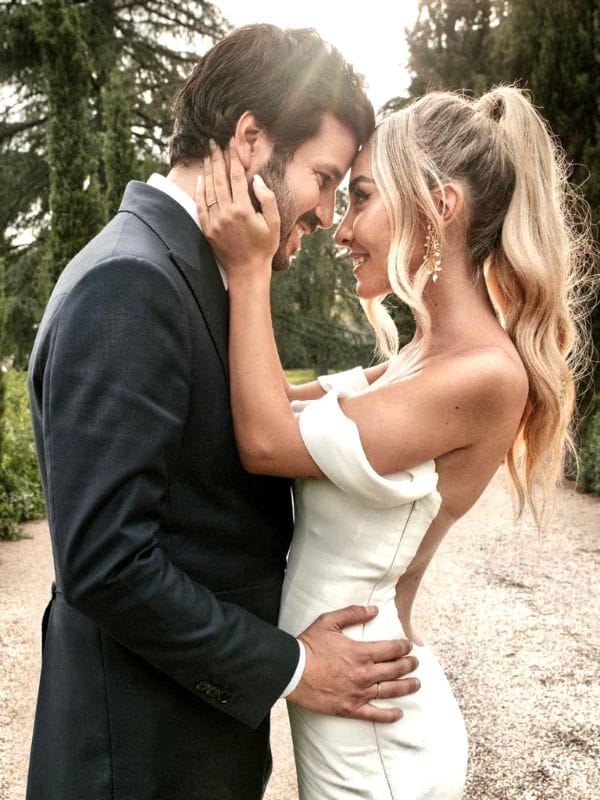 Guillermo Bárcenas y Loreto Sesma en su boda