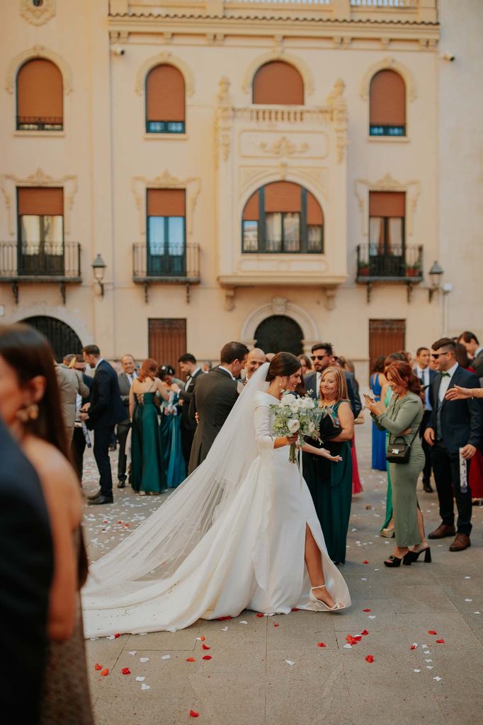 vestido de novia de raquel laura monge octubre