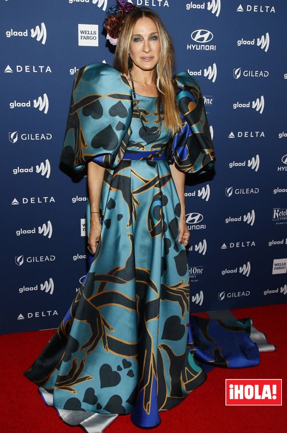 Sarah Jessica Parker look premios glaad Elie Saab