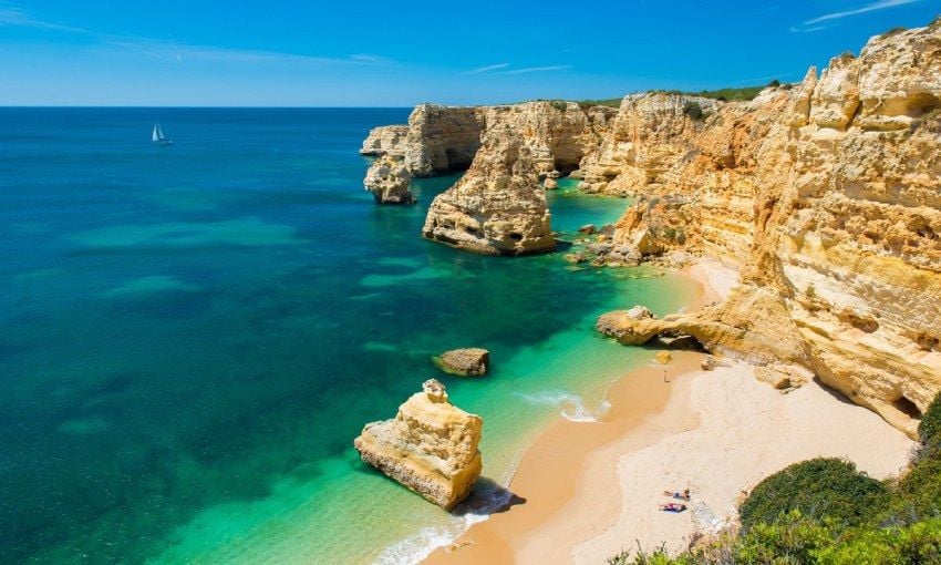 playa da marinha en el algarve portugues