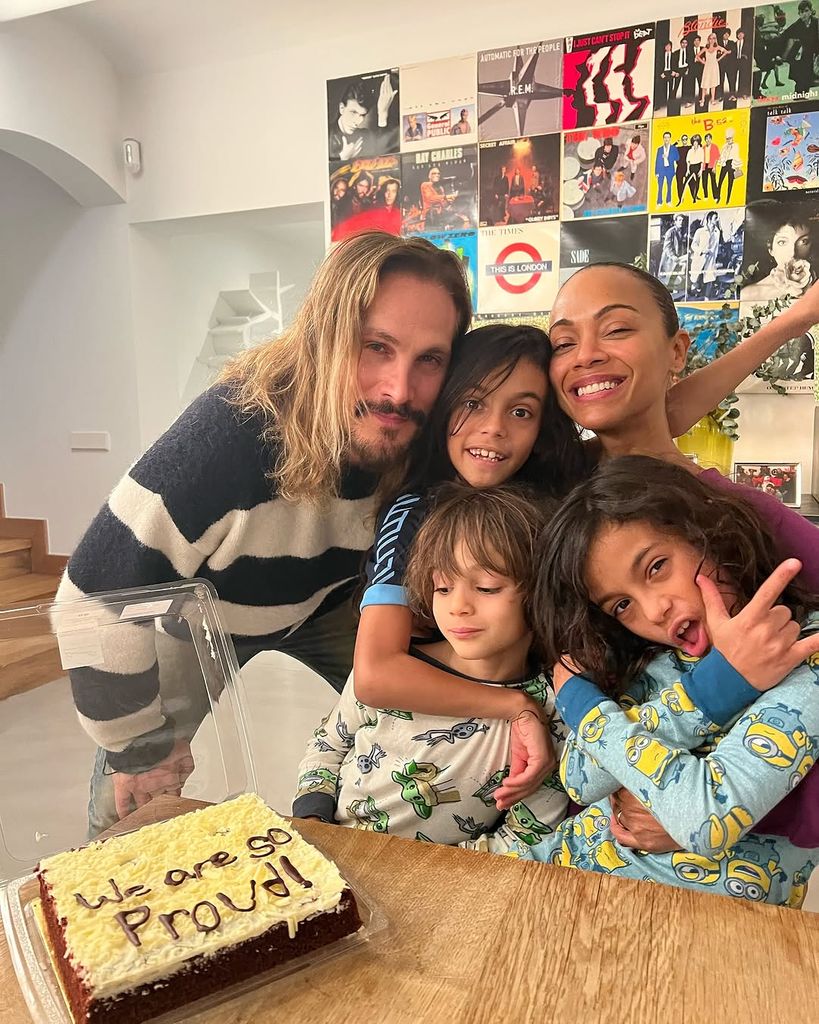 Zoe Saldaña y su familia