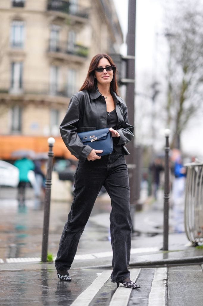 Gala Gonzalez en la Fashion Week de Paris