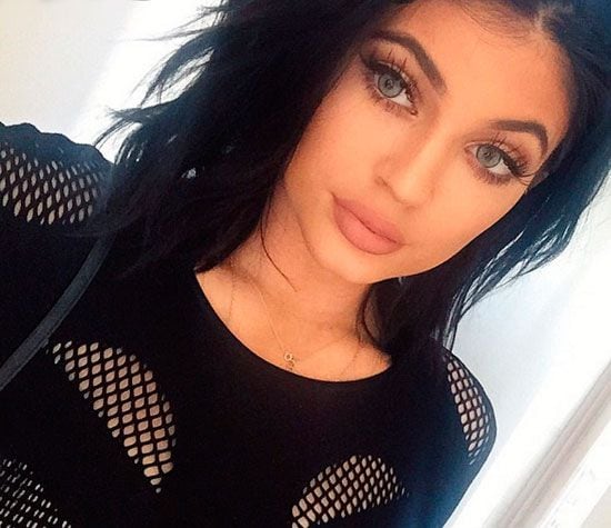 lentillas_azules_kylie_jenner_1