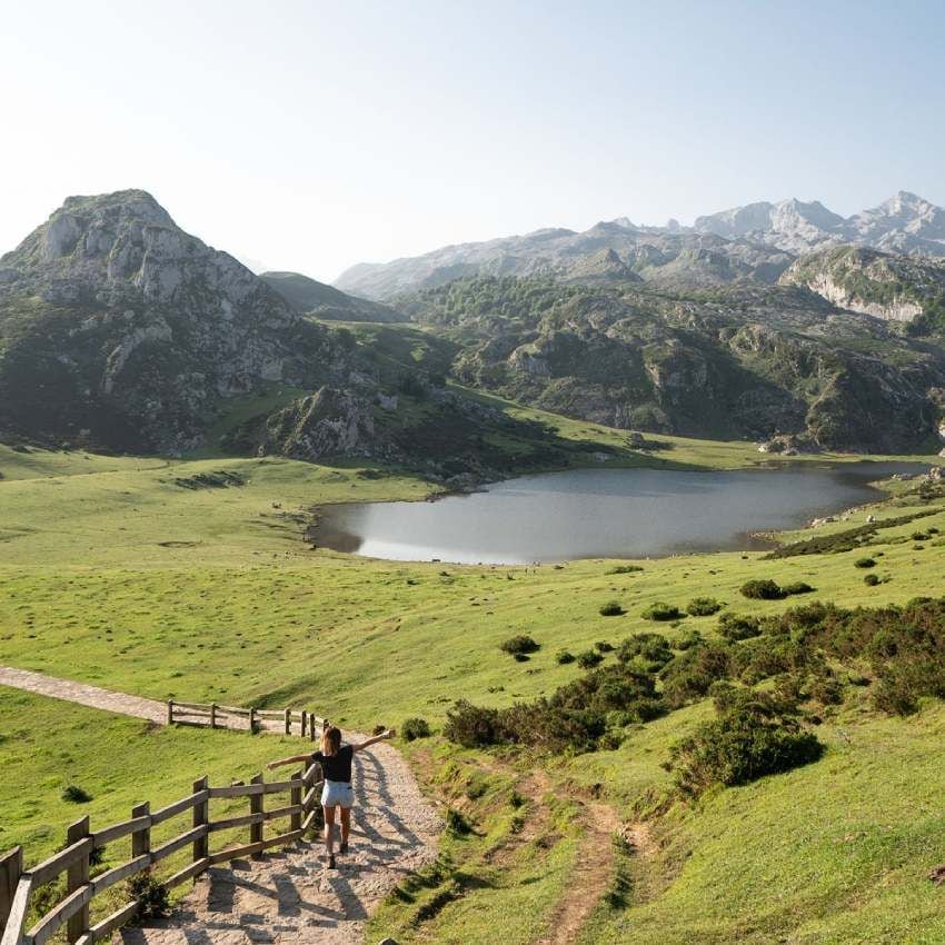 rutas senderistas en el entorno de riano