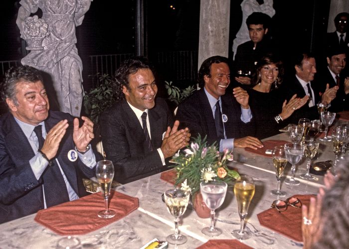 Julio Iglesias y su hermano Carlos