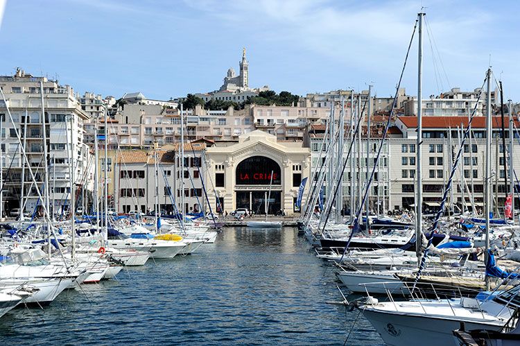 La-criee-vue-du-port-marsella-Francia