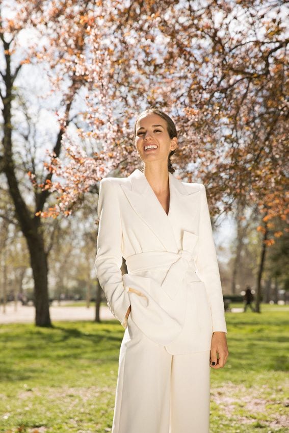 Inés Martín Alcalde traje blanco