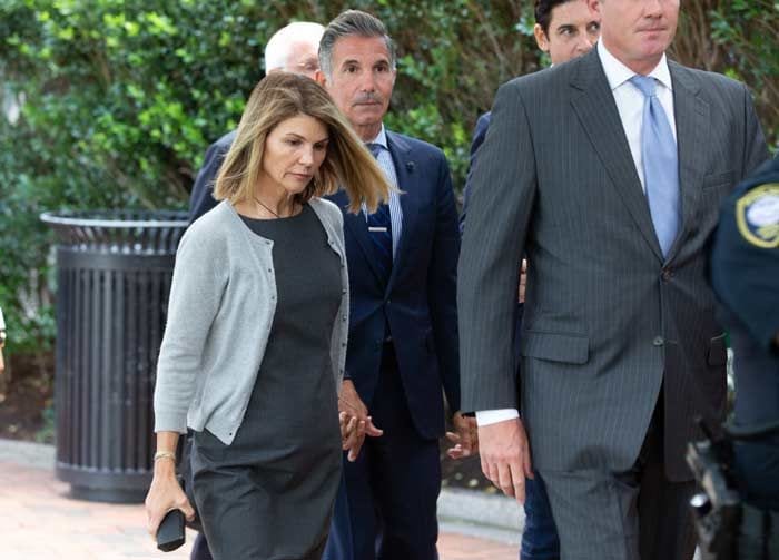 Lori Loughlin luchará para evitar una condena como la de Felicity Huffman por el fraude universitario