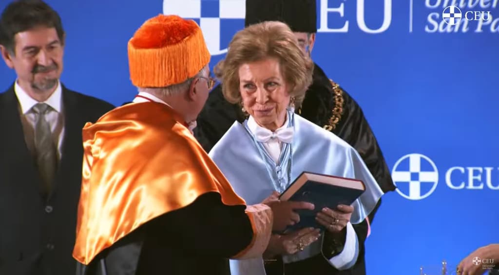 La reina Sofía, Doctora Honoris Causa por la Universidad CEU San Pablo: un reconocimiento a toda una vida de servicio