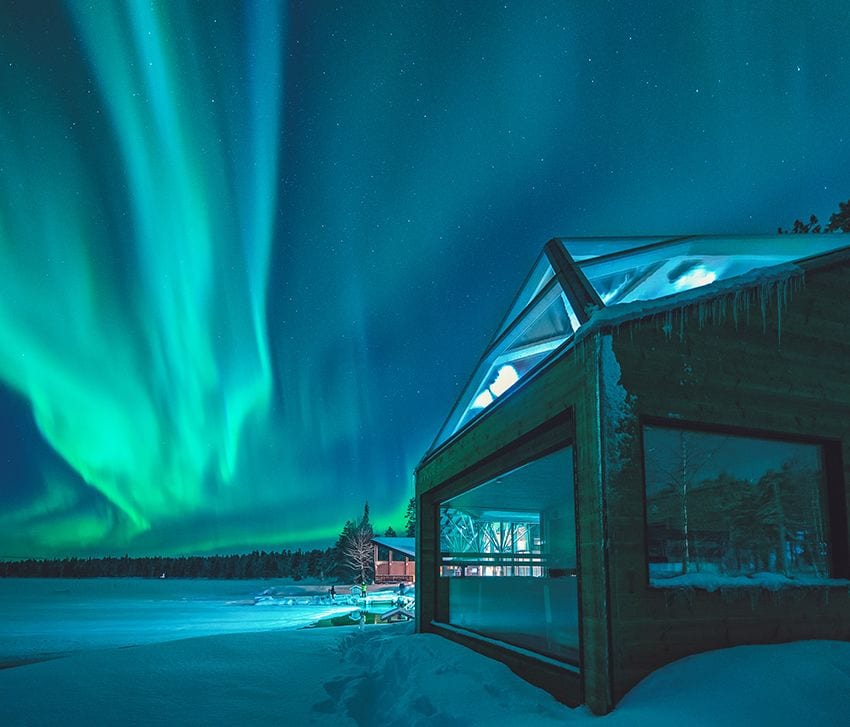 Sauna bajo la aurora boreal, baños helados en Finlandia