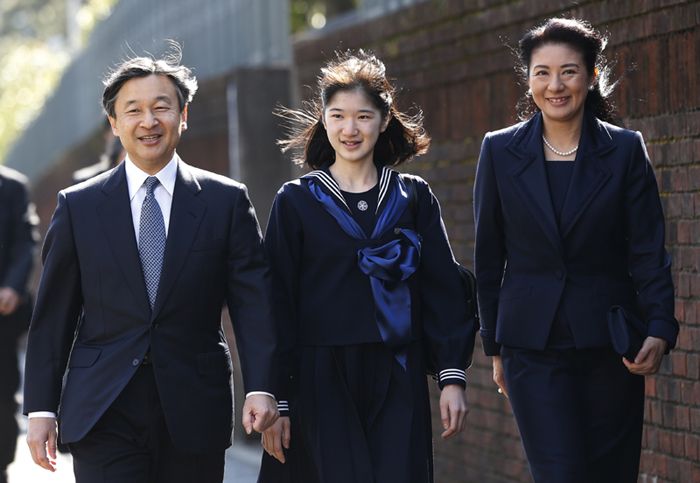 Naruhito y Masako de Japón con su hija Aiko