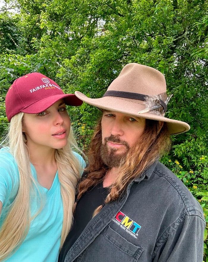 Billy Ray Cyrus y Firerose