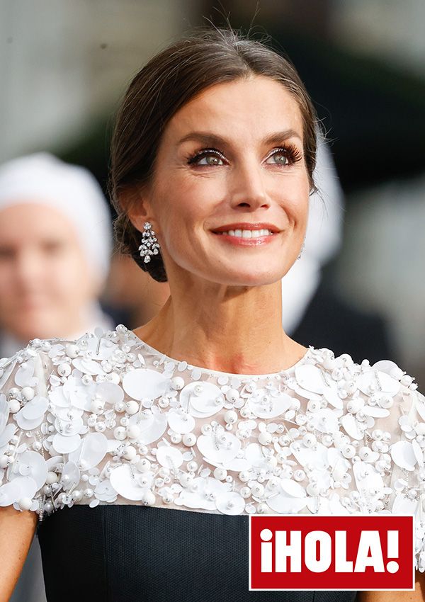 La reina Letizia en los Premios Princesa de Asturias 2022 con maquillaje de doble 'eyeliner'