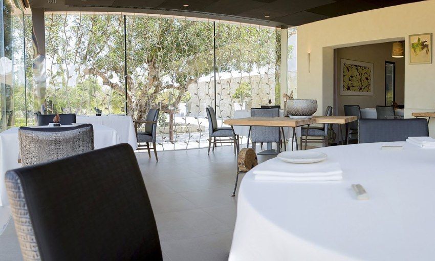 Sala del restaurante Bonamb en la localidad alicantina de Jávea