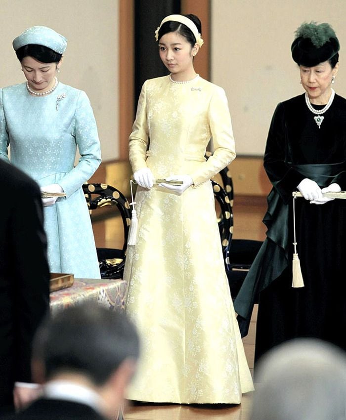 Kako de Japón celebra su 25.º cumpleaños en el Palacio Imperial