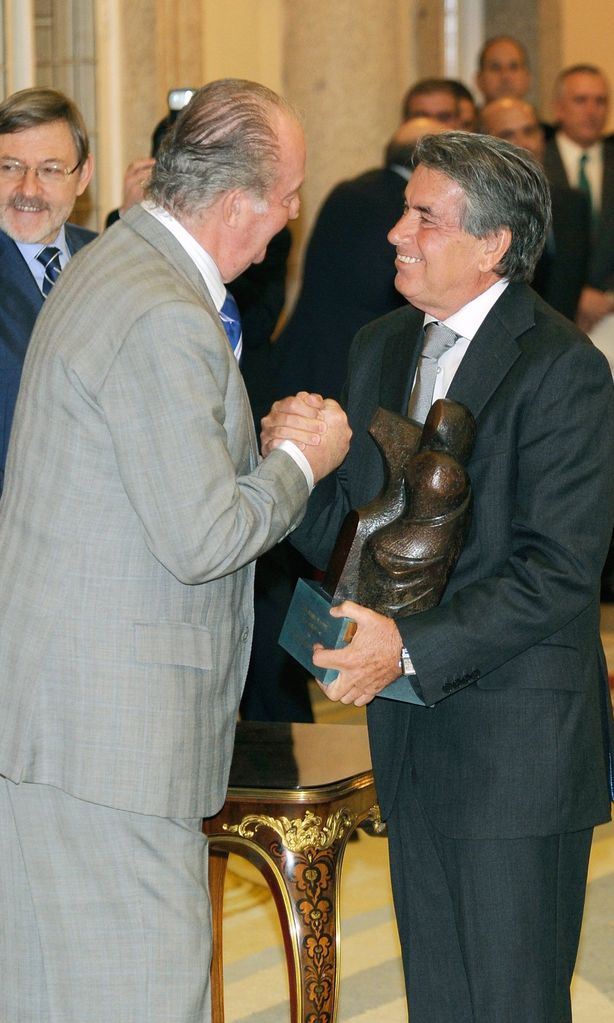 Rey Juan Carlos y Manolo Santana