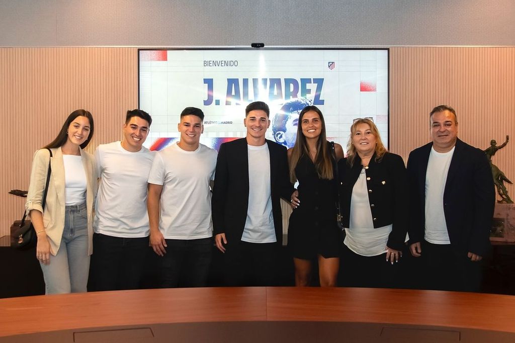 Julián Álvarez en su presentación del Atlético de Madrid