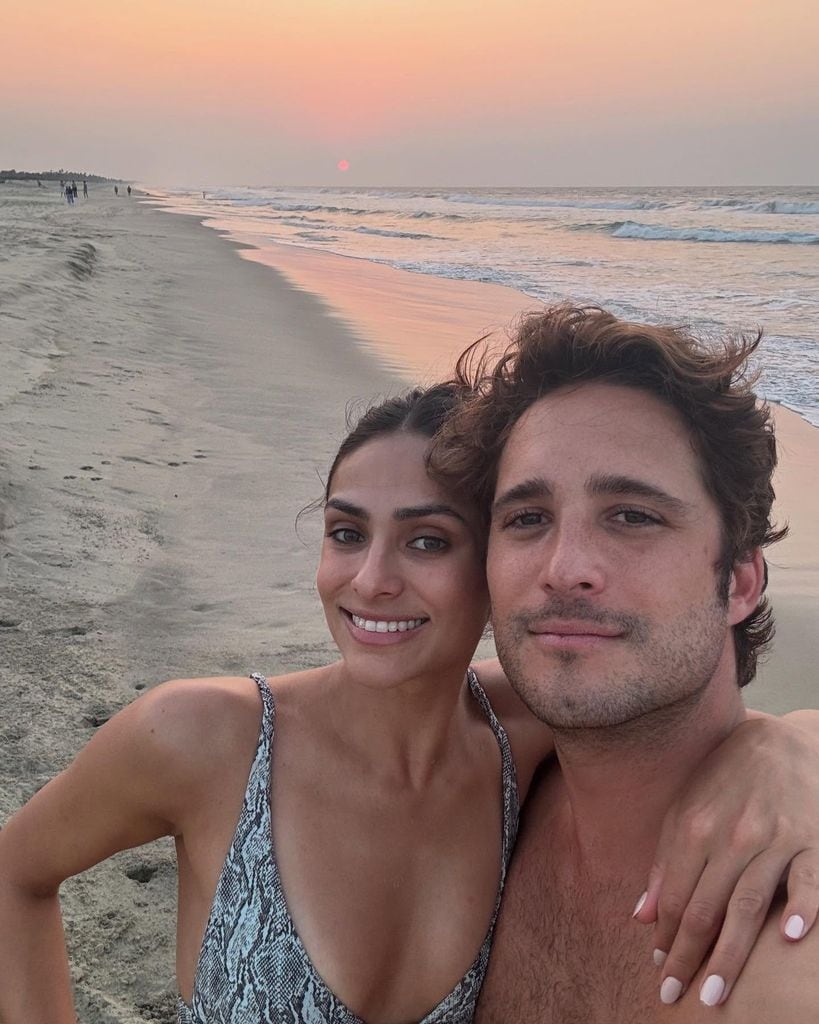 Diego Boneta y Renata Notni