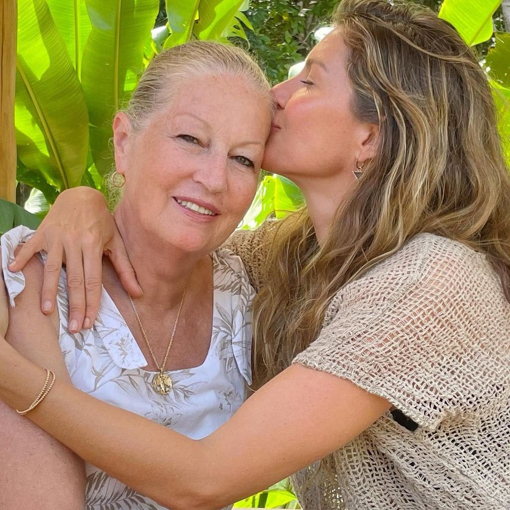 Gisele Bundchen con su mamá