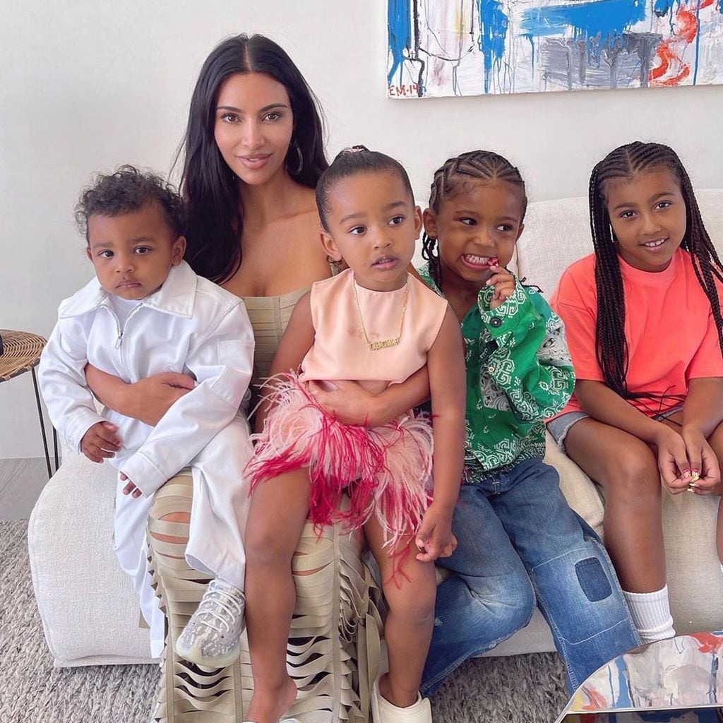 kim kardashian y sus hijos