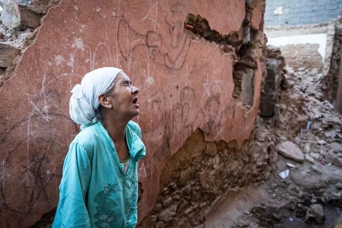 Una mujer afectada por el desastre